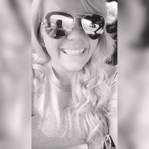 Meet your Posher, Jo - Picture 1 of 1